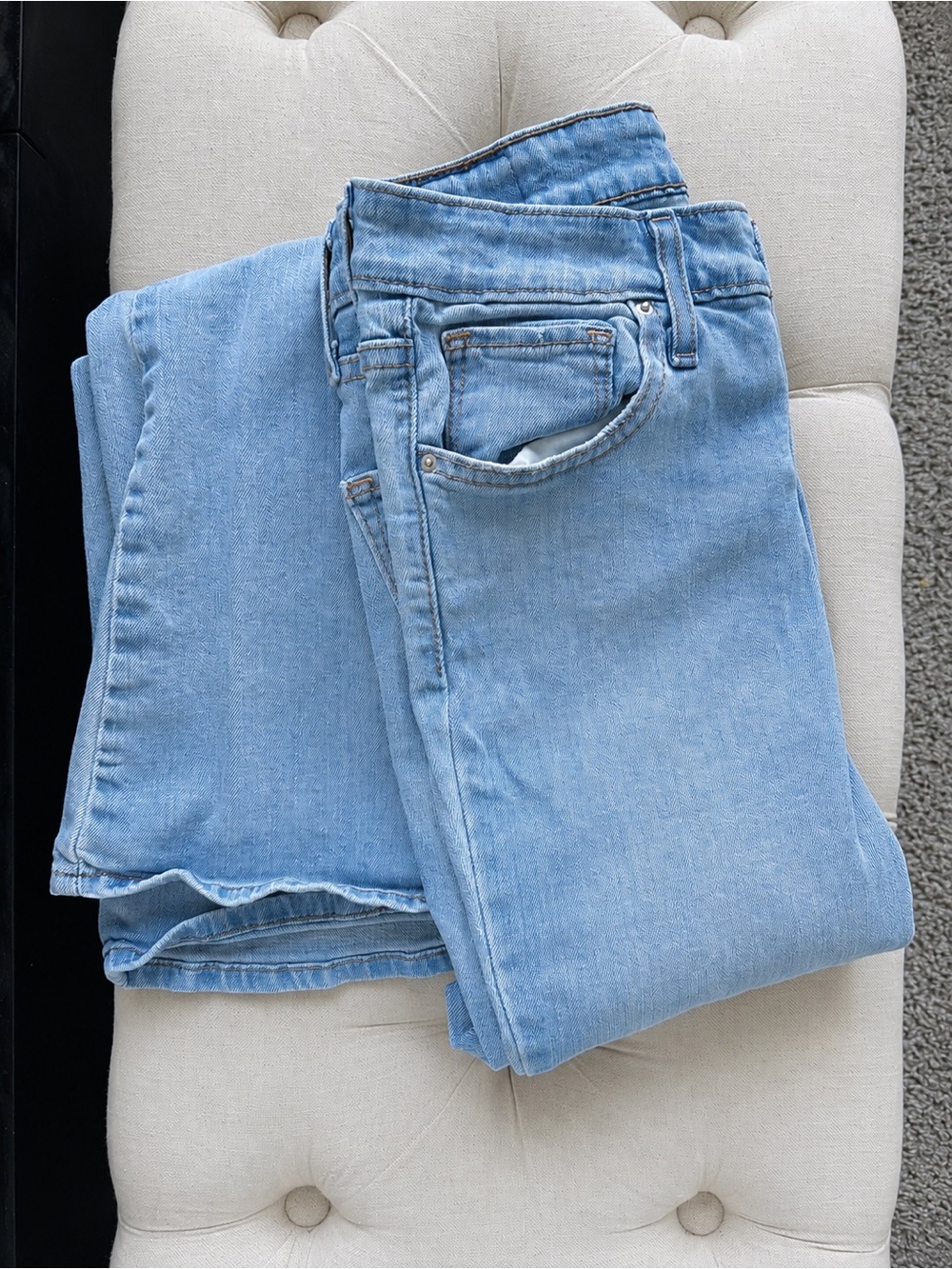Levi’s 725 High Rise Flare Jeans Women’s 28x32 Light Wash Denim